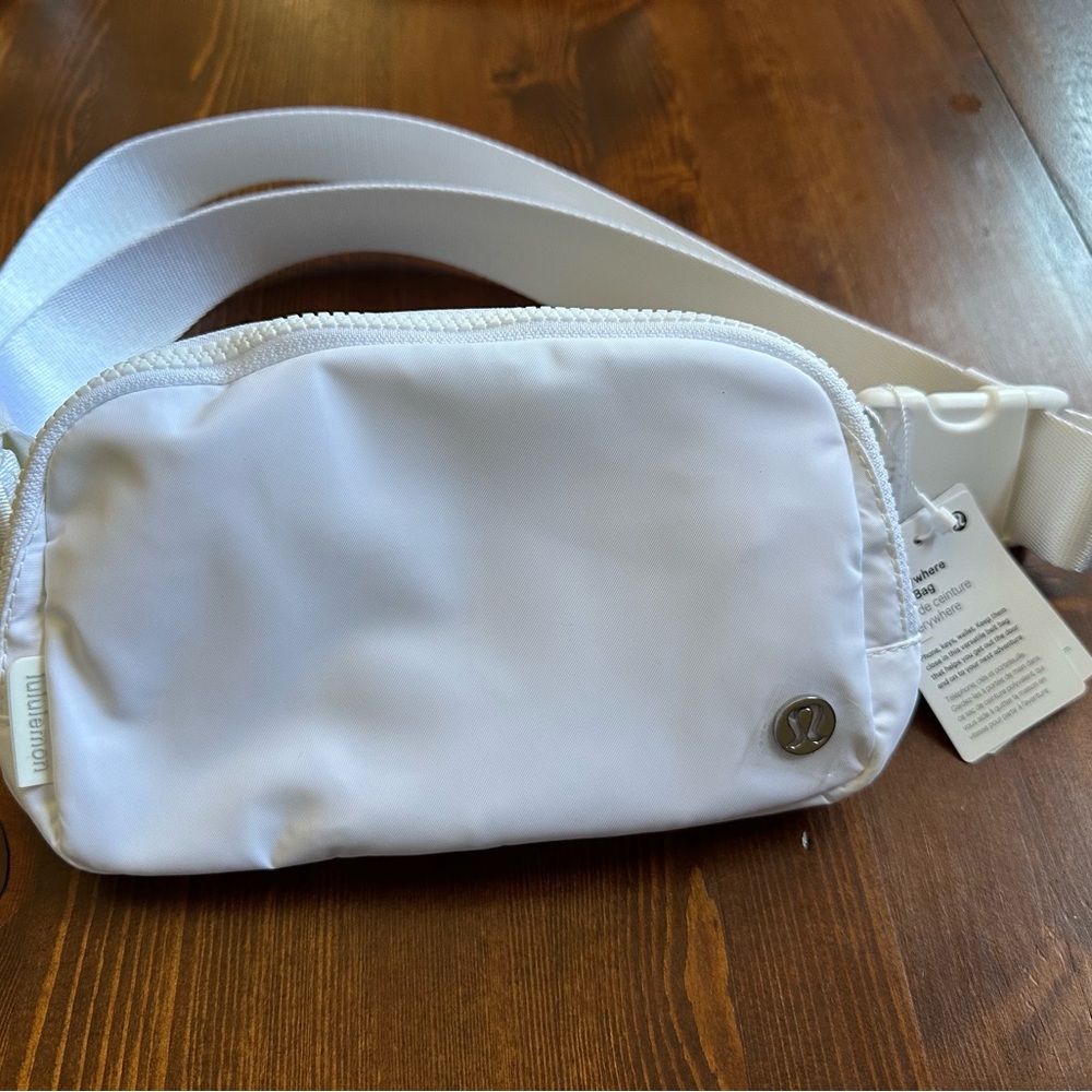 NWT Lululemon everywhere belt bag